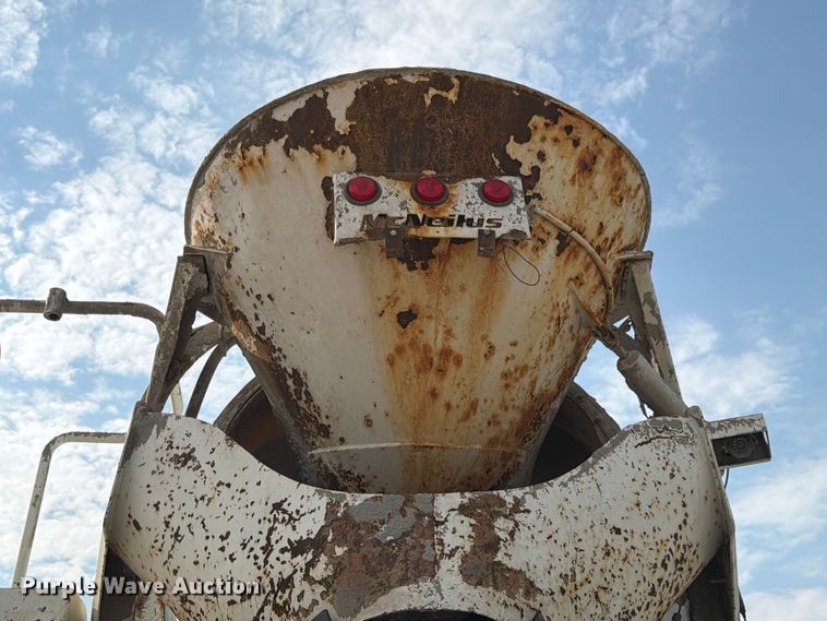 image for item DN6671 2004 Mack Granite CV713 ready mix truck
