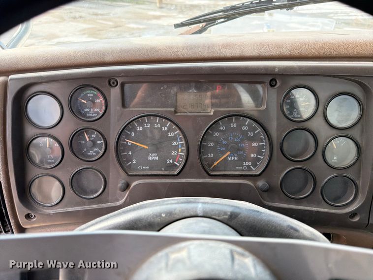image for item DN6671 2004 Mack Granite CV713 ready mix truck