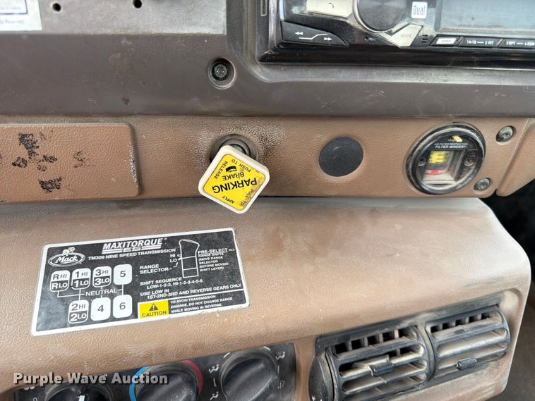 image for item DN6671 2004 Mack Granite CV713 ready mix truck