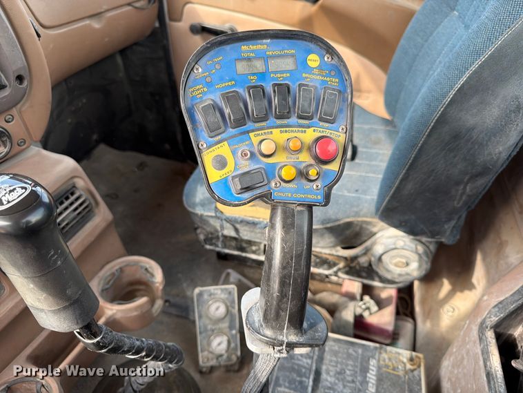 image for item DN6671 2004 Mack Granite CV713 ready mix truck