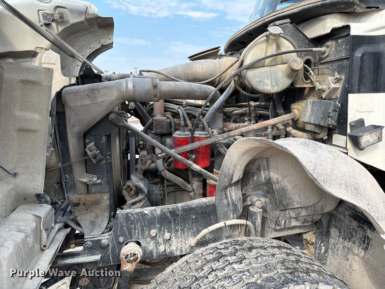 image for item DN6671 2004 Mack Granite CV713 ready mix truck
