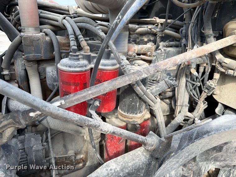 image for item DN6671 2004 Mack Granite CV713 ready mix truck
