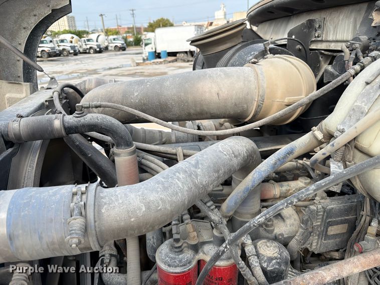 image for item DN6671 2004 Mack Granite CV713 ready mix truck