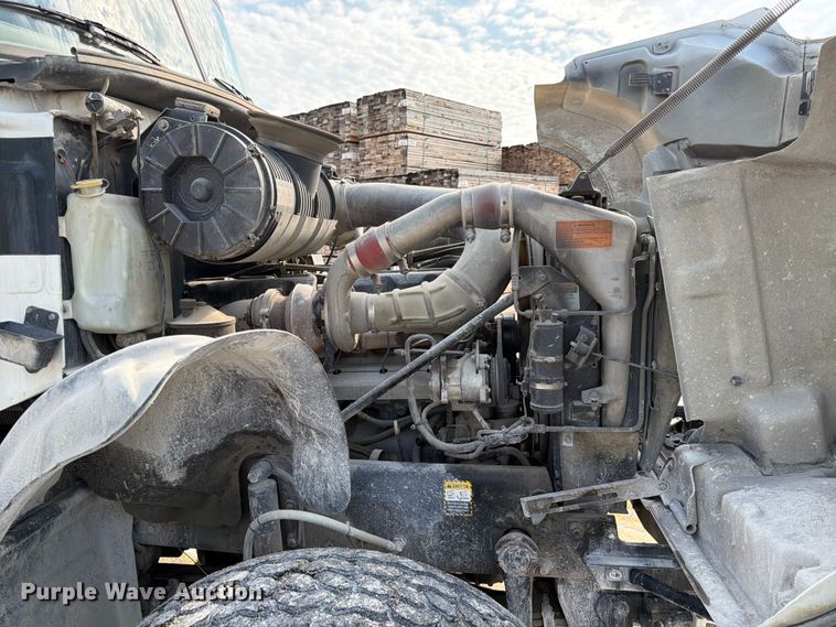 image for item DN6671 2004 Mack Granite CV713 ready mix truck
