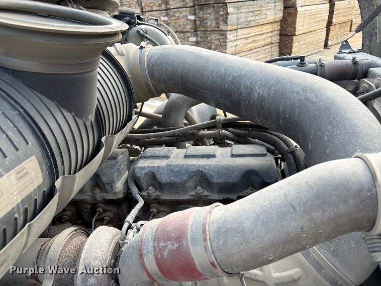 image for item DN6671 2004 Mack Granite CV713 ready mix truck