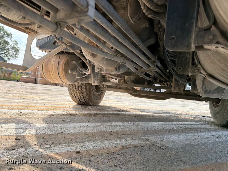 image for item DN6671 2004 Mack Granite CV713 ready mix truck
