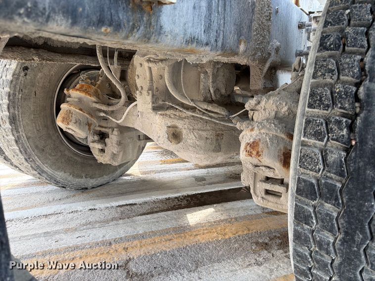 image for item DN6671 2004 Mack Granite CV713 ready mix truck