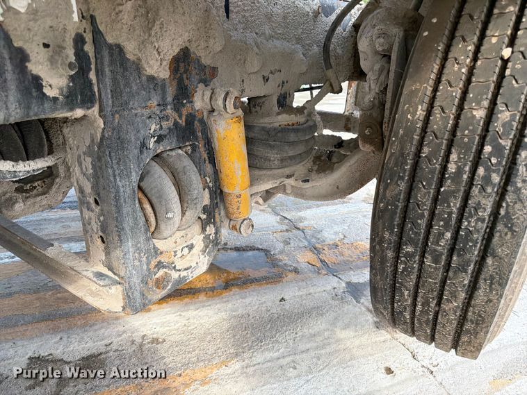 image for item DN6671 2004 Mack Granite CV713 ready mix truck