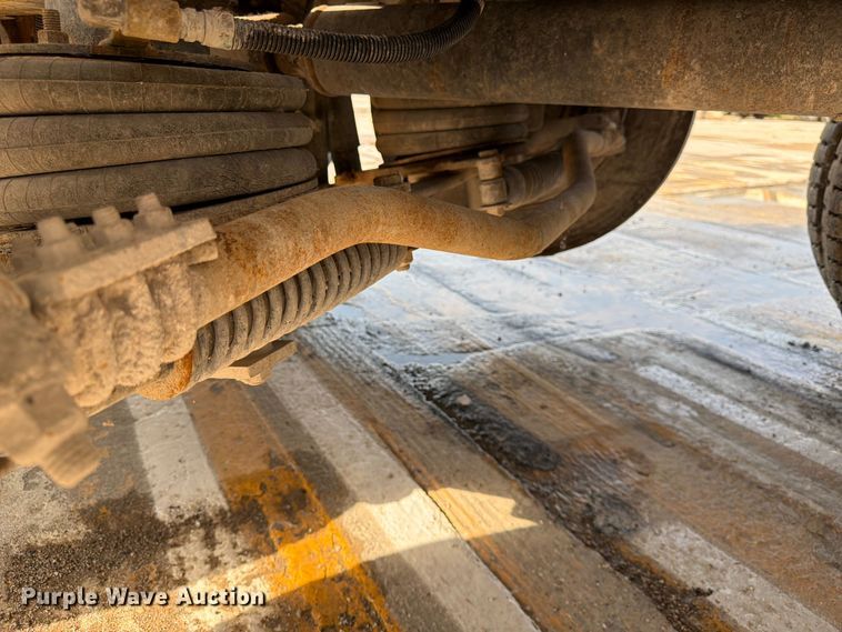image for item DN6671 2004 Mack Granite CV713 ready mix truck