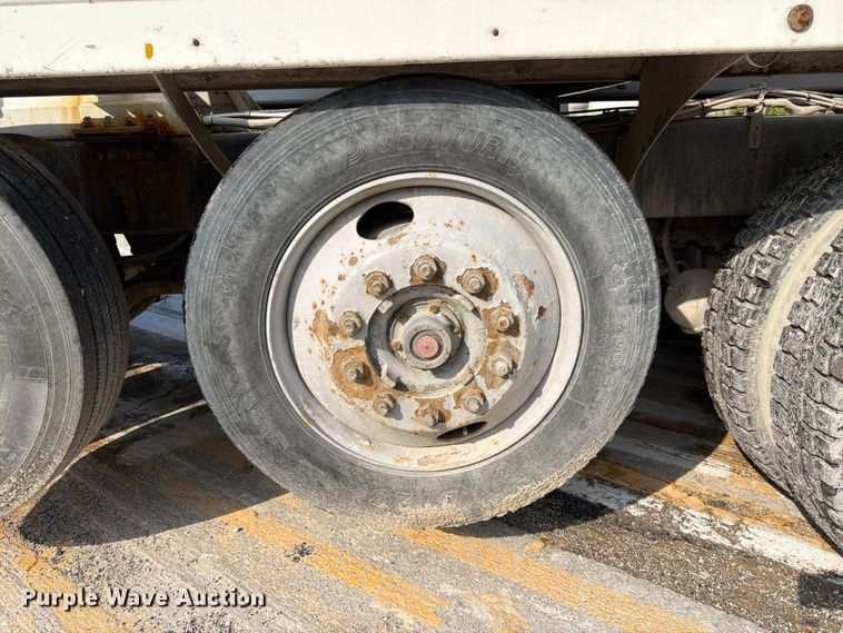 image for item DN6671 2004 Mack Granite CV713 ready mix truck