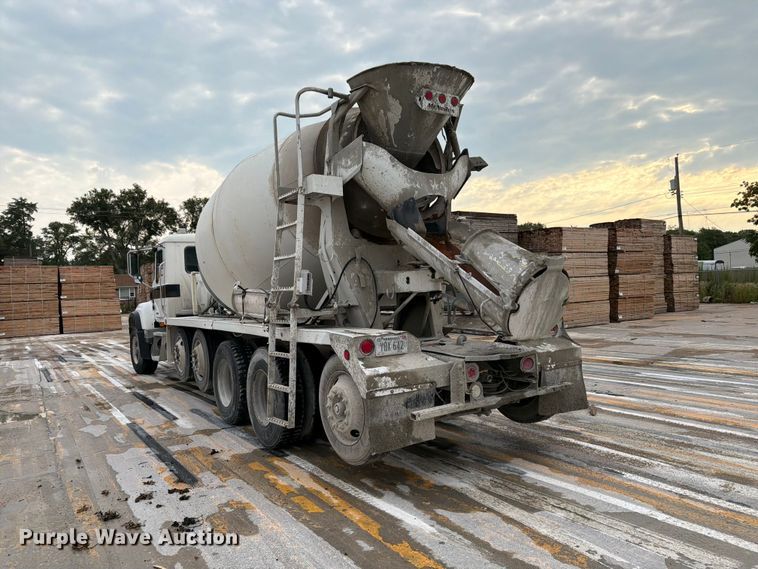 image for item DN6672 2006 Mack Granite CV713 ready mix truck