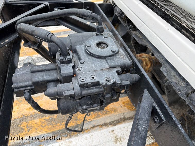 image for item DN6672 2006 Mack Granite CV713 ready mix truck