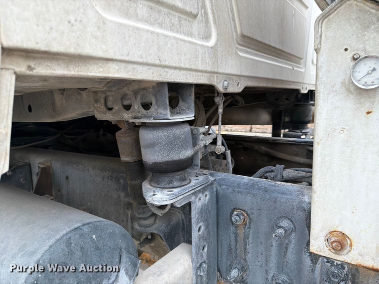 image for item DN6672 2006 Mack Granite CV713 ready mix truck