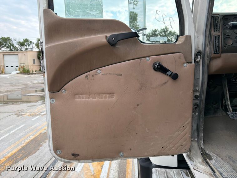 image for item DN6672 2006 Mack Granite CV713 ready mix truck