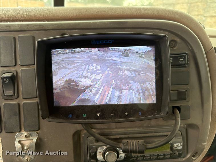 image for item DN6672 2006 Mack Granite CV713 ready mix truck