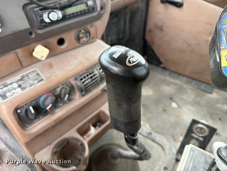 image for item DN6672 2006 Mack Granite CV713 ready mix truck