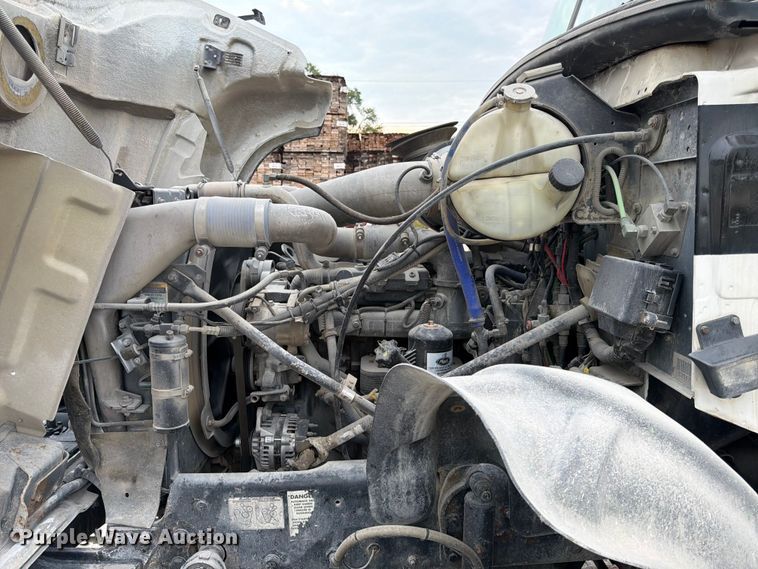 image for item DN6672 2006 Mack Granite CV713 ready mix truck