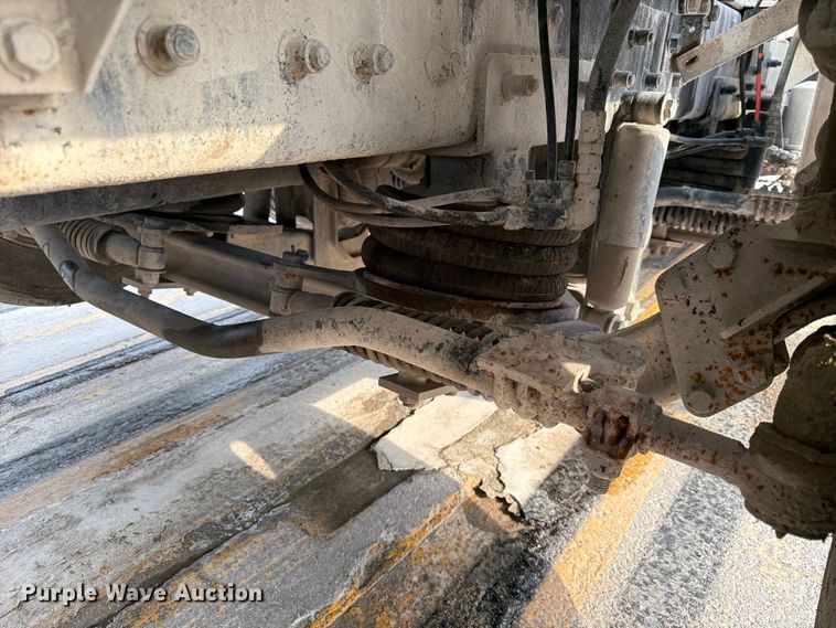 image for item DN6672 2006 Mack Granite CV713 ready mix truck