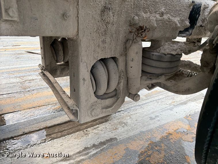 image for item DN6672 2006 Mack Granite CV713 ready mix truck