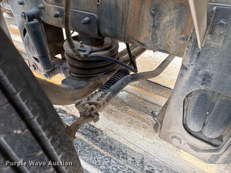 image for item DN6672 2006 Mack Granite CV713 ready mix truck