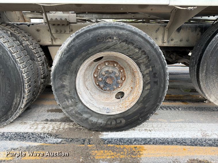 image for item DN6672 2006 Mack Granite CV713 ready mix truck