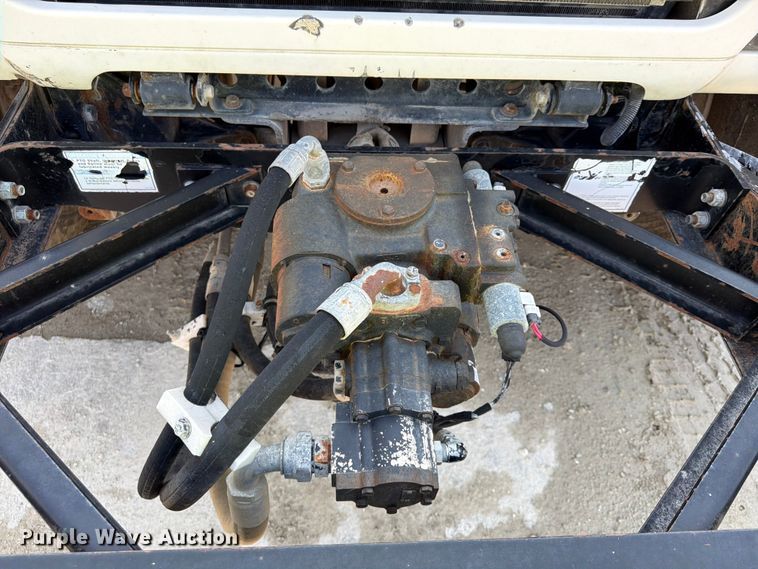 image for item DN6673 2004 Mack Granite CV713 ready mix truck