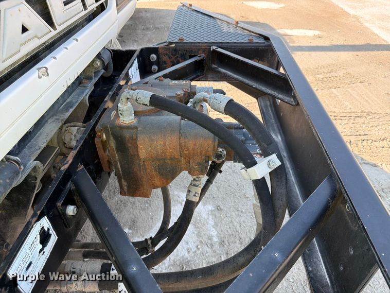 image for item DN6673 2004 Mack Granite CV713 ready mix truck