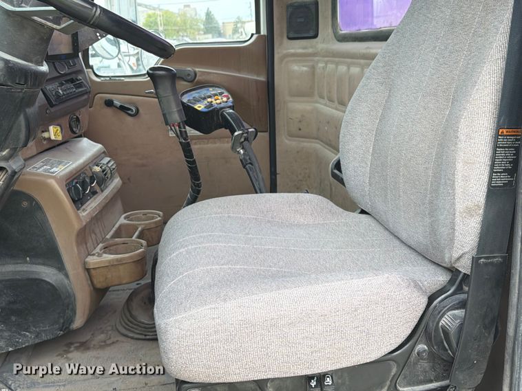 image for item DN6673 2004 Mack Granite CV713 ready mix truck