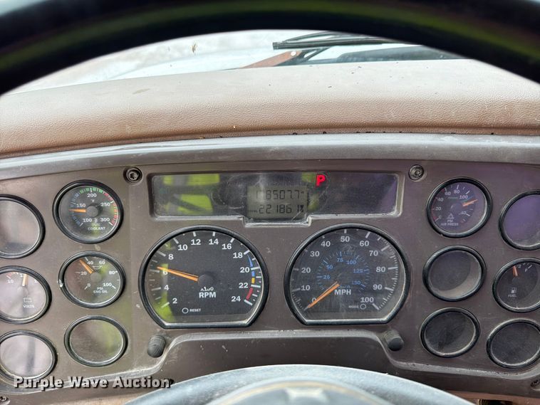 image for item DN6673 2004 Mack Granite CV713 ready mix truck