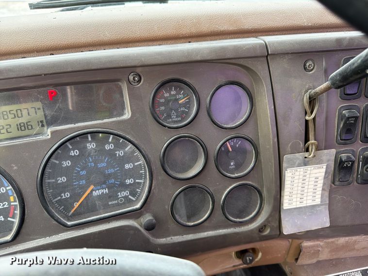 image for item DN6673 2004 Mack Granite CV713 ready mix truck
