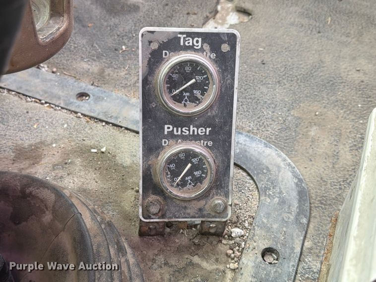 image for item DN6673 2004 Mack Granite CV713 ready mix truck