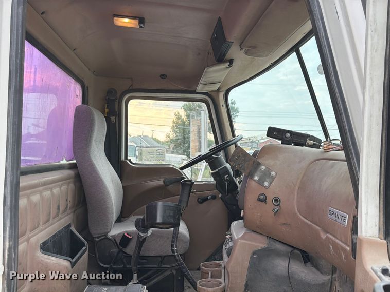 image for item DN6673 2004 Mack Granite CV713 ready mix truck