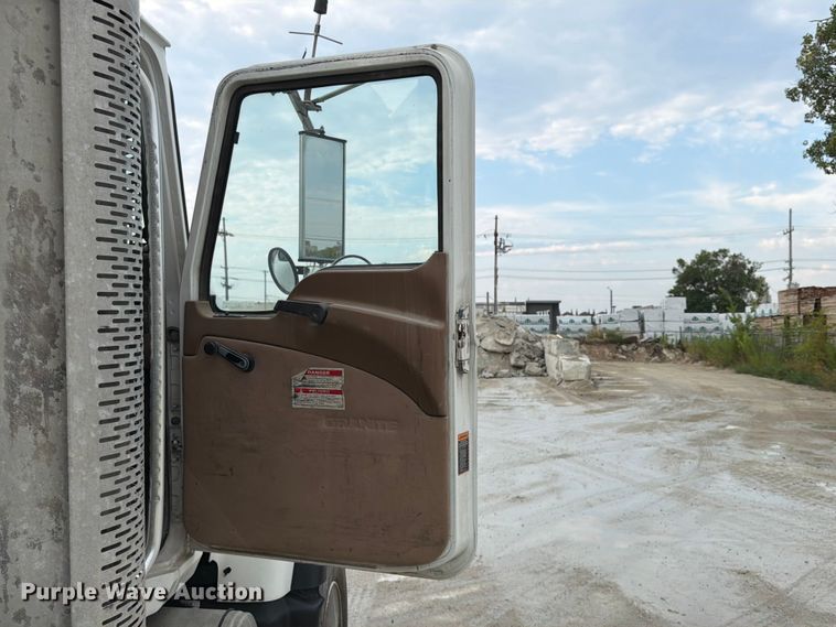 image for item DN6673 2004 Mack Granite CV713 ready mix truck