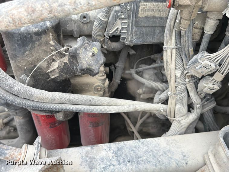 image for item DN6673 2004 Mack Granite CV713 ready mix truck