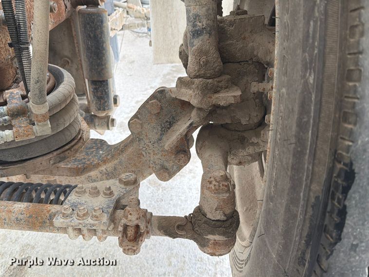 image for item DN6673 2004 Mack Granite CV713 ready mix truck