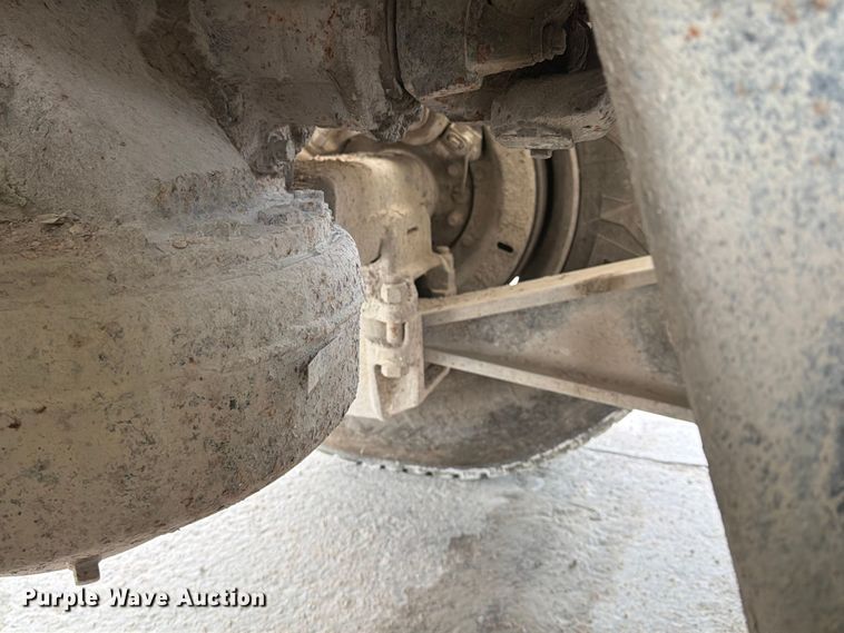 image for item DN6673 2004 Mack Granite CV713 ready mix truck