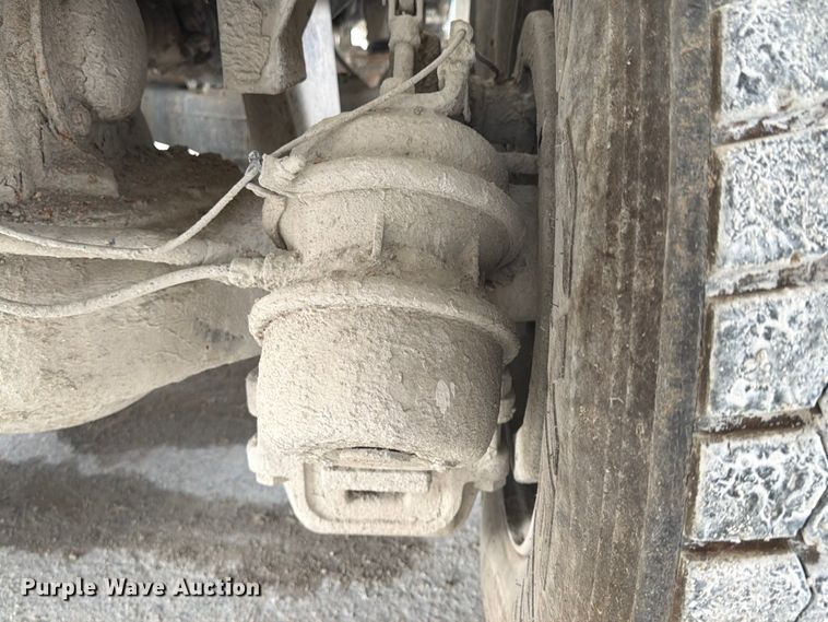 image for item DN6673 2004 Mack Granite CV713 ready mix truck