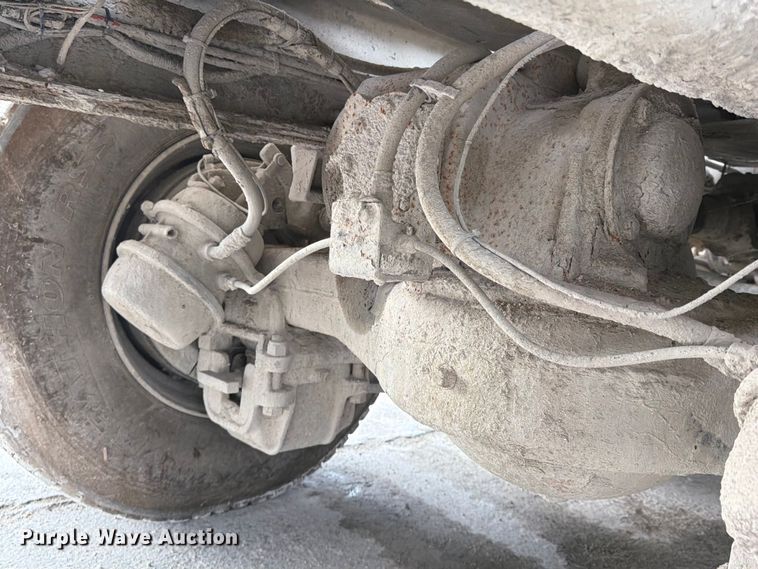 image for item DN6673 2004 Mack Granite CV713 ready mix truck