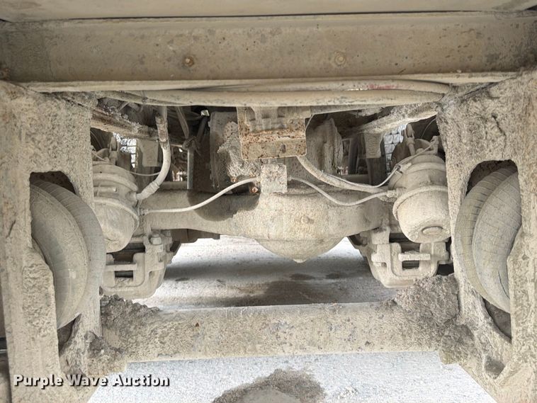 image for item DN6673 2004 Mack Granite CV713 ready mix truck