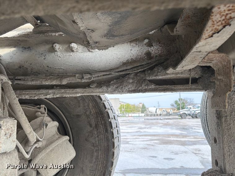 image for item DN6673 2004 Mack Granite CV713 ready mix truck