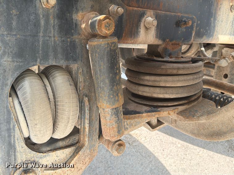 image for item DN6673 2004 Mack Granite CV713 ready mix truck