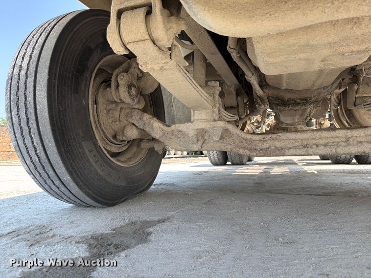 image for item DN6674 1995 Mack CH613 semi truck