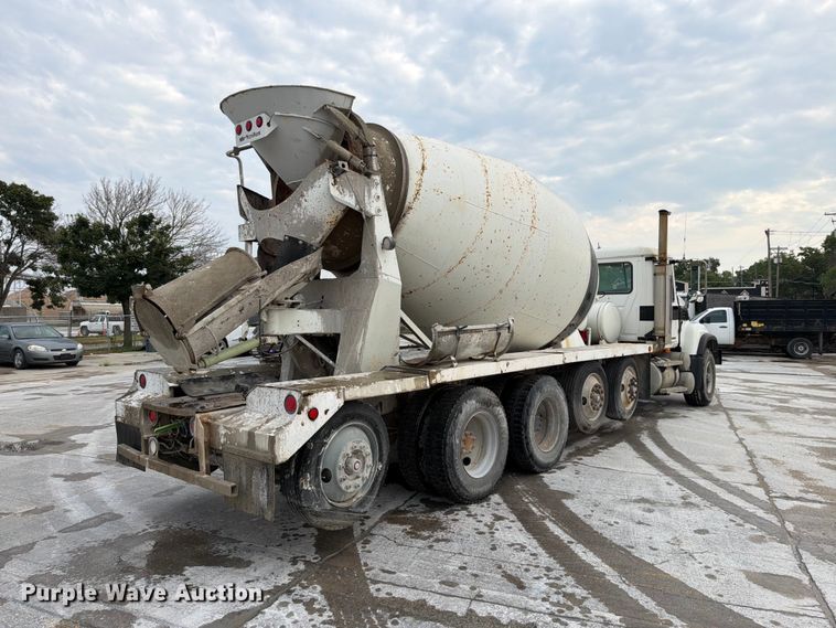 image for item DN6675 2003 Mack Granite CV713 ready mix truck