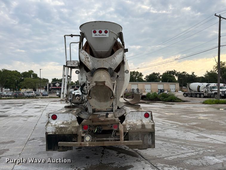 image for item DN6675 2003 Mack Granite CV713 ready mix truck