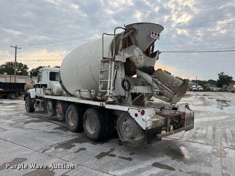 image for item DN6675 2003 Mack Granite CV713 ready mix truck