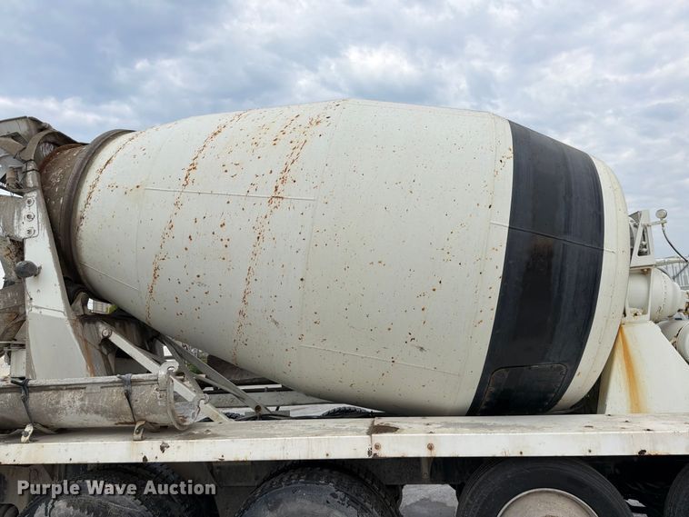 image for item DN6675 2003 Mack Granite CV713 ready mix truck