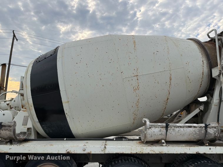 image for item DN6675 2003 Mack Granite CV713 ready mix truck