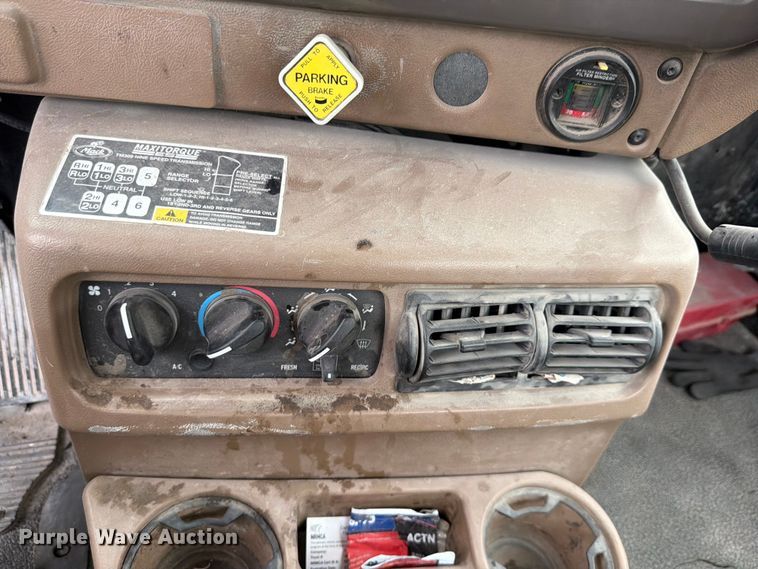 image for item DN6675 2003 Mack Granite CV713 ready mix truck