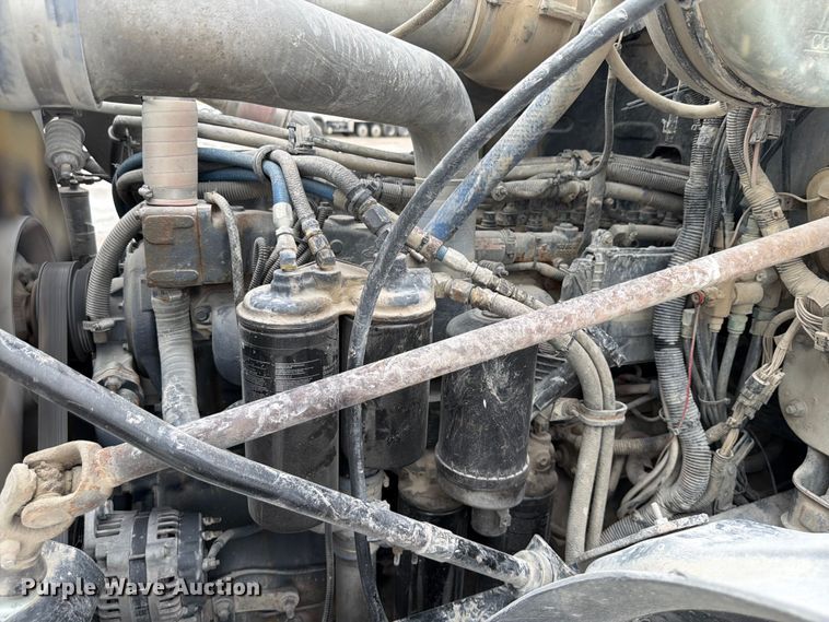 image for item DN6675 2003 Mack Granite CV713 ready mix truck