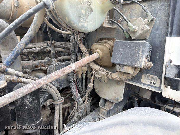 image for item DN6675 2003 Mack Granite CV713 ready mix truck